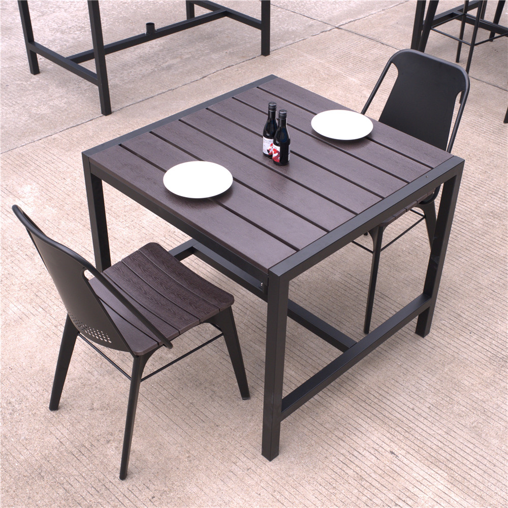 restaurant outdoor table set